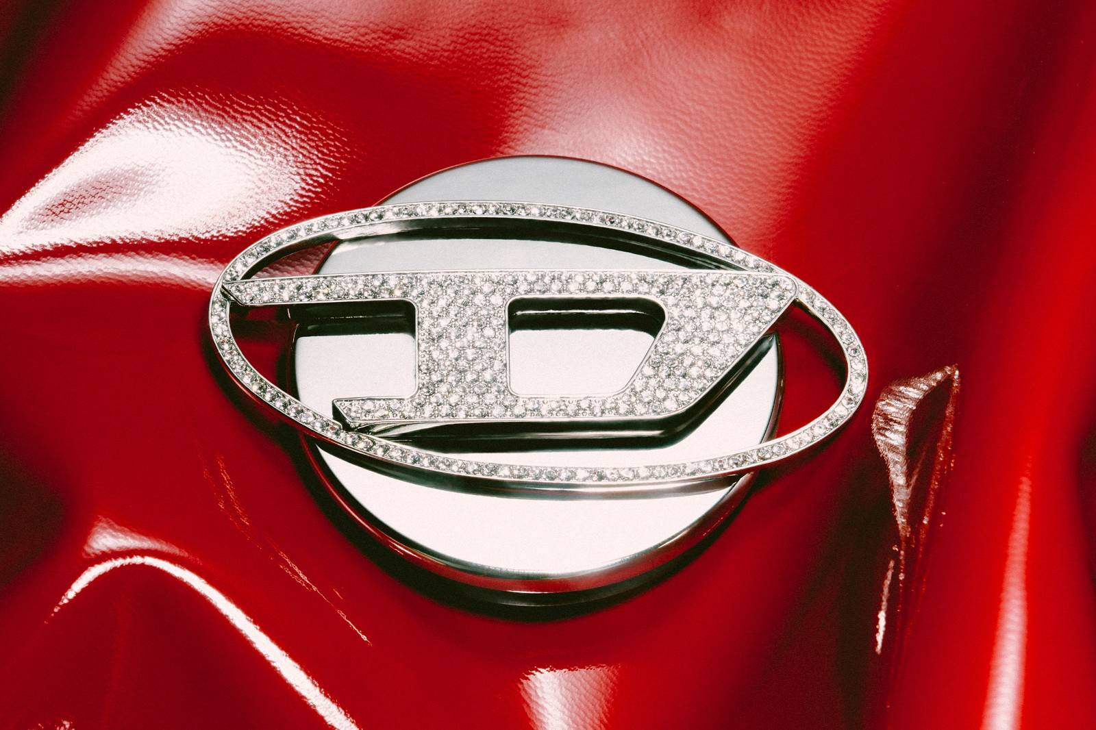 DIESEL x CASETiFY 联名系列重磅回归，以丹宁重塑时尚边界3.jpg